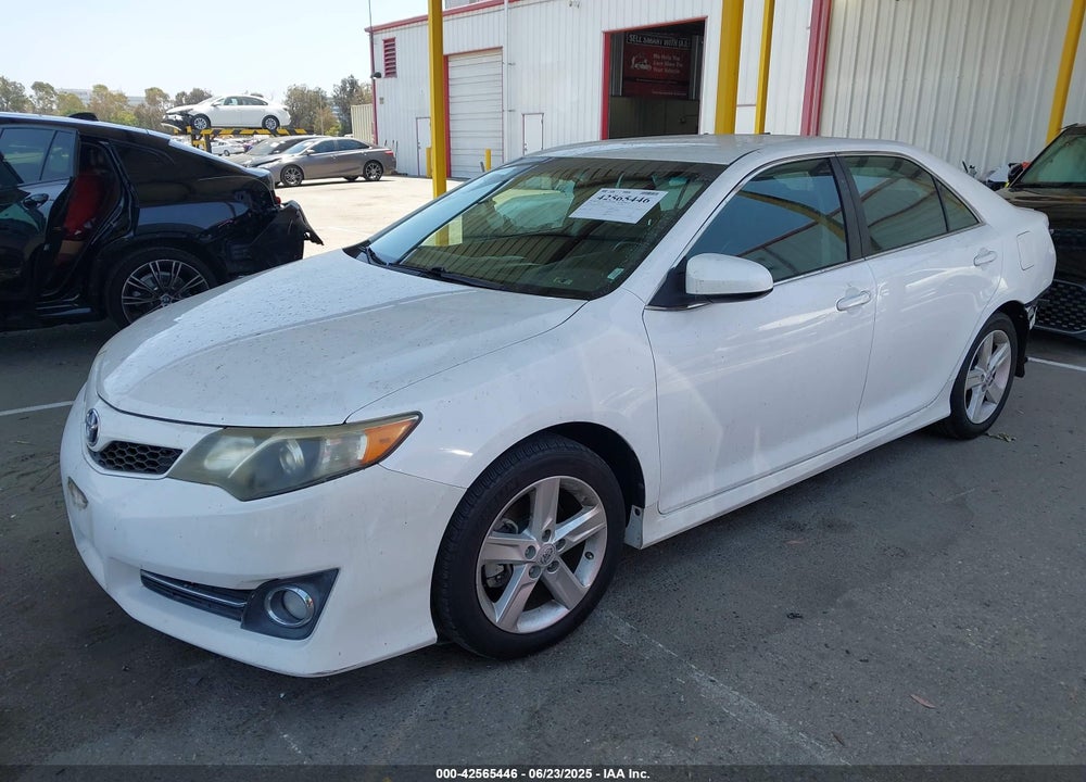 2014 TOYOTA CAMRY VIN: 4T1BF1FK2EU852898