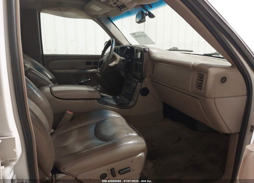 2005 GMC YUKON XL 1500 DENALI VIN: 1GKFK66U75J261438