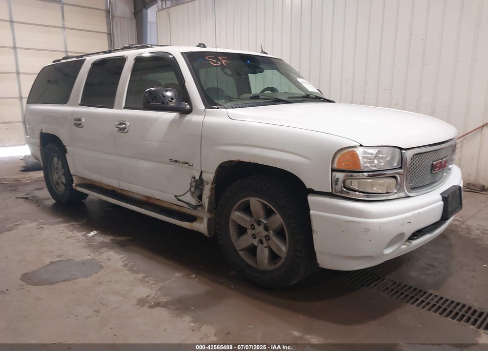 2005 GMC YUKON XL 1500 DENALI VIN: 1GKFK66U75J261438