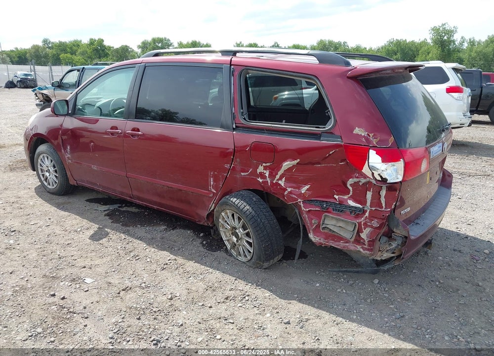 2008 TOYOTA SIENNA XLE VIN: 5TDBK22C58S013745