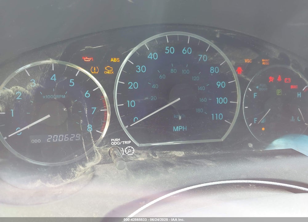 2008 TOYOTA SIENNA XLE VIN: 5TDBK22C58S013745