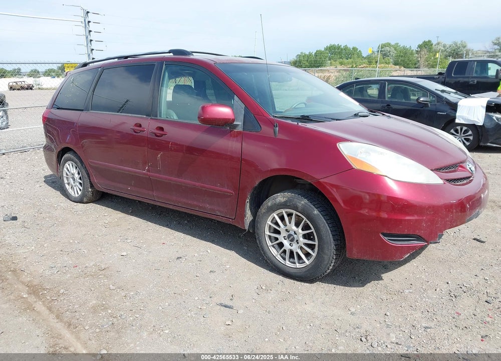2008 TOYOTA SIENNA XLE VIN: 5TDBK22C58S013745