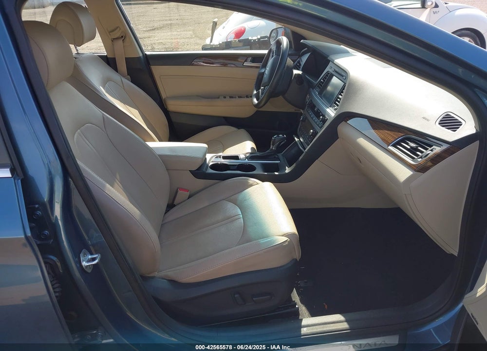 2017 HYUNDAI SONATA VIN: 5NPE34AF0HH455386