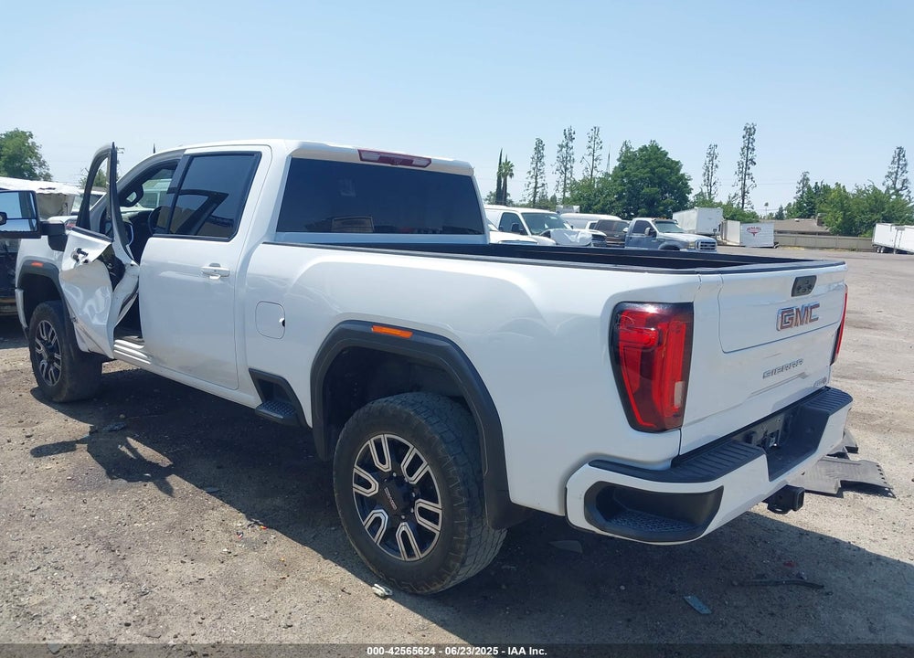 2022 GMC SIERRA 2500HD 4WD STANDARD BED AT4 VIN: 1GT49PEY6NF124227