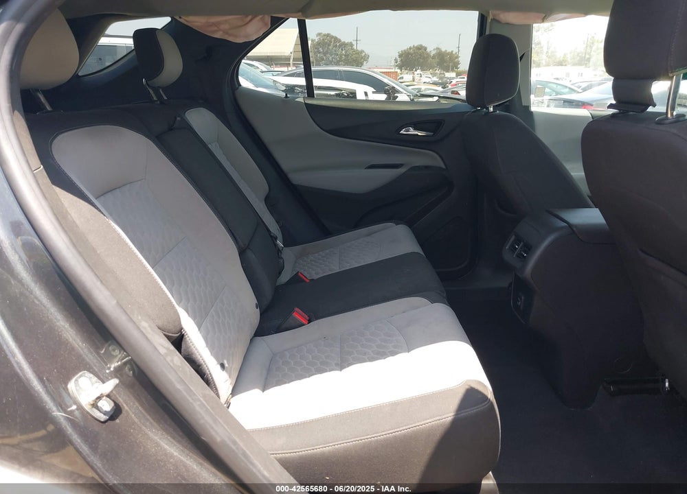 2019 CHEVROLET EQUINOX VIN: 3GNAXHEV4KS672214