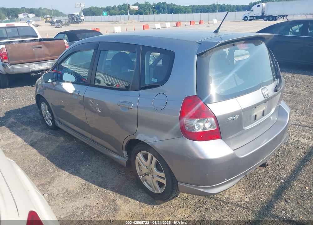 2008 HONDA FIT VIN: JHMGD37668S066632