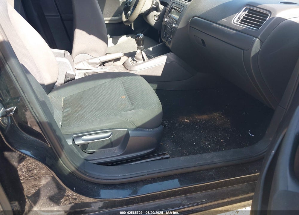 2012 VOLKSWAGEN JETTA 2.0L S VIN: 3VW1K7AJ4CM377511