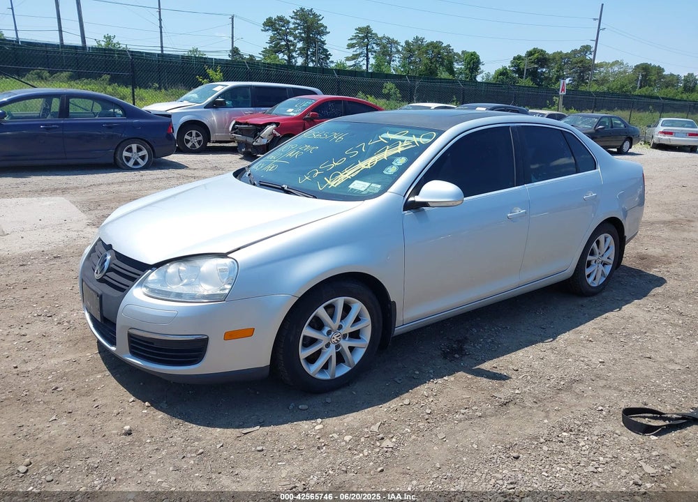 2010 VOLKSWAGEN JETTA VIN: 3VWRZ7AJ9AM037296