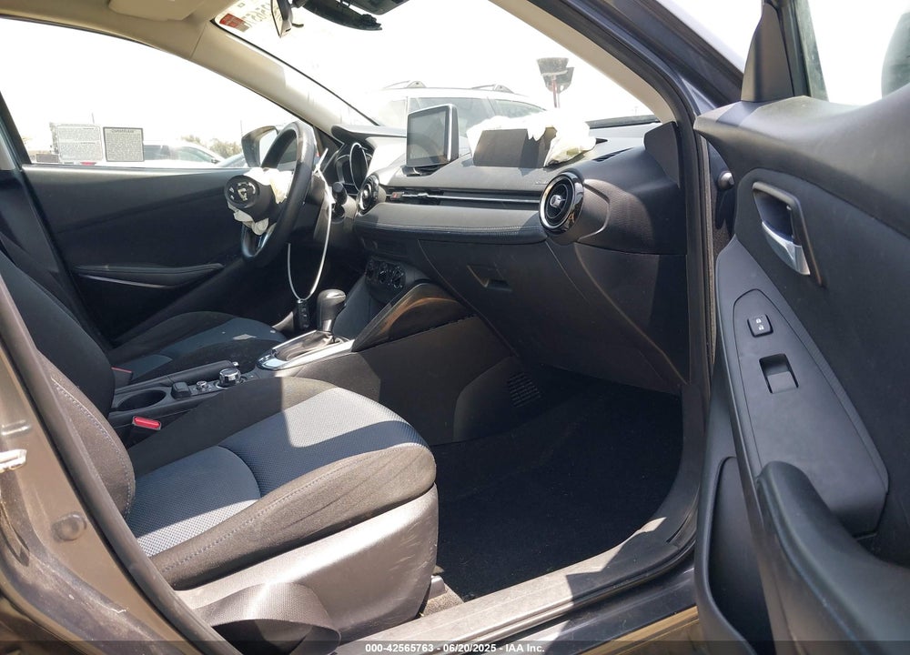 2018 TOYOTA YARIS IA VIN: 3MYDLBYV3JY300449