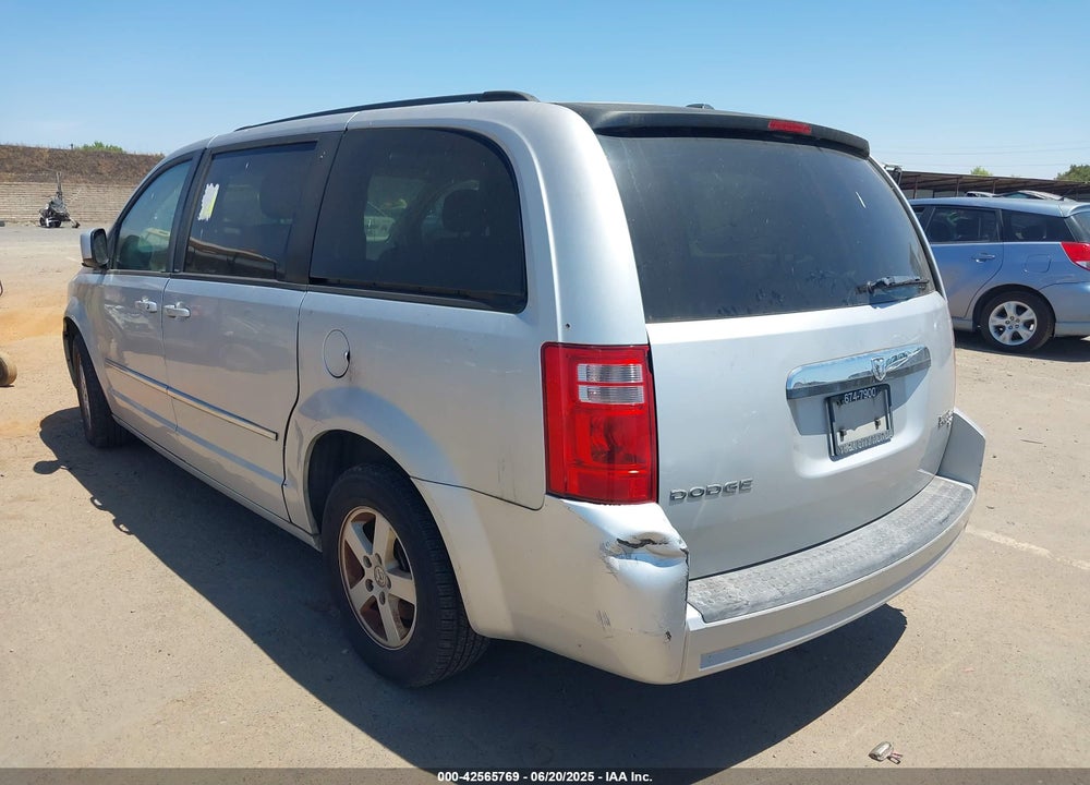 2010 DODGE GRAND CARAVAN SXT VIN: 2D4RN5D1XAR458695