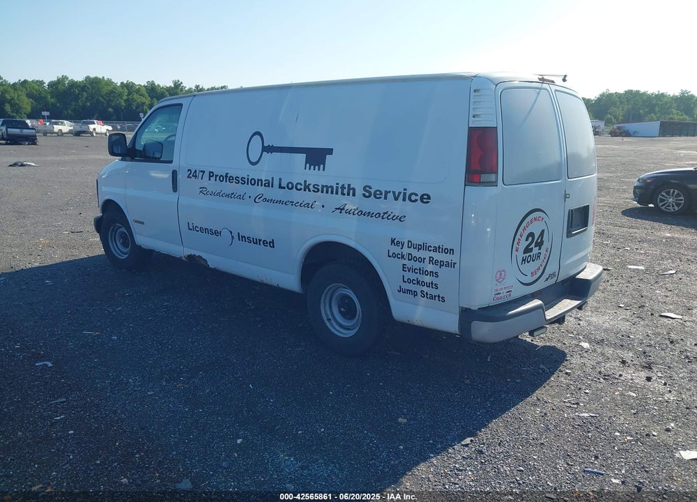 2001 CHEVROLET EXPRESS VIN: 1GCFG15W411185187
