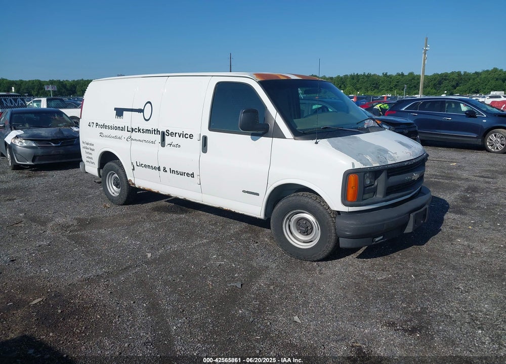 2001 CHEVROLET EXPRESS VIN: 1GCFG15W411185187