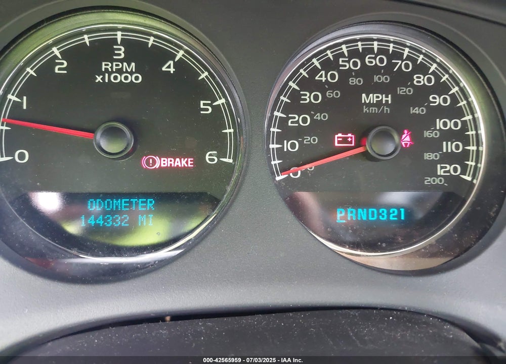 2007 CHEVROLET SUBURBAN 1500 VIN: 3GNFC16057G132960