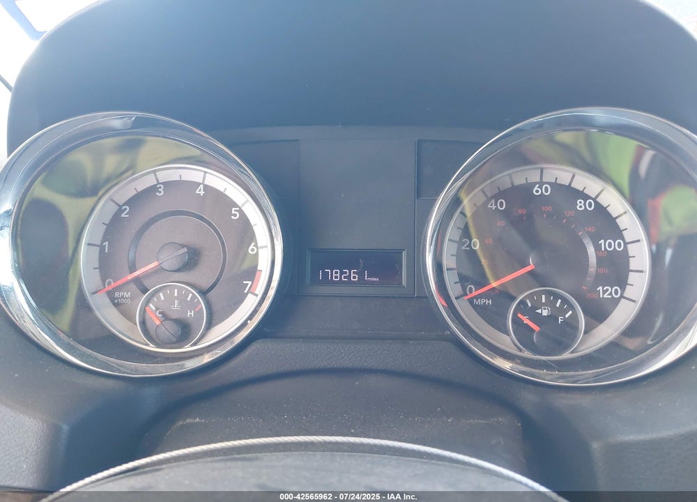 2011 DODGE GRAND CARAVAN EXPRESS VIN: 2D4RN4DG3BR732254
