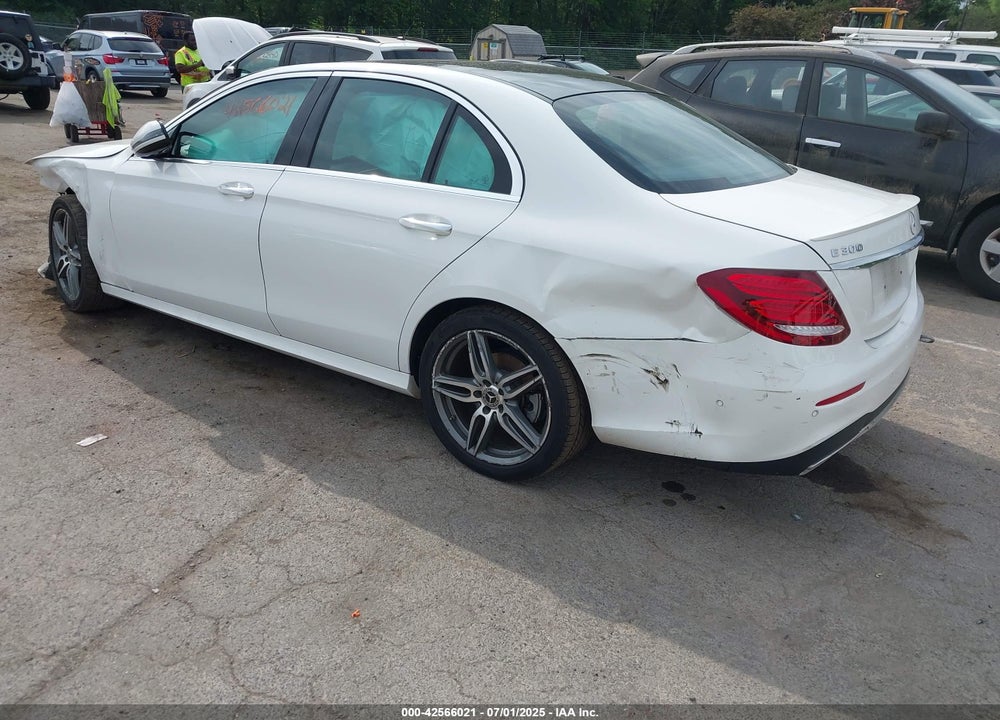 2018 MERCEDES-BENZ E 300 4MATIC VIN: WDDZF4KB9JA456091