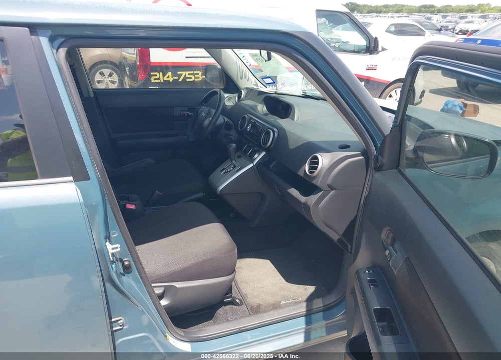 2008 SCION XB VIN: JTLKE50E881032255