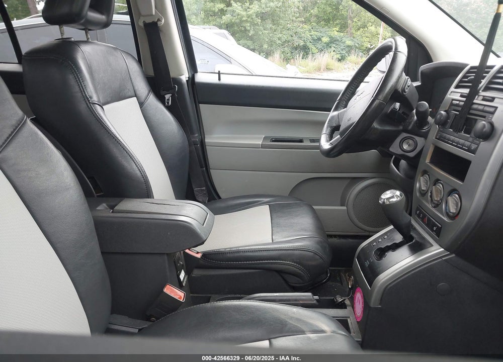 2007 JEEP COMPASS LIMITED VIN: 1J8FT57W67D220179