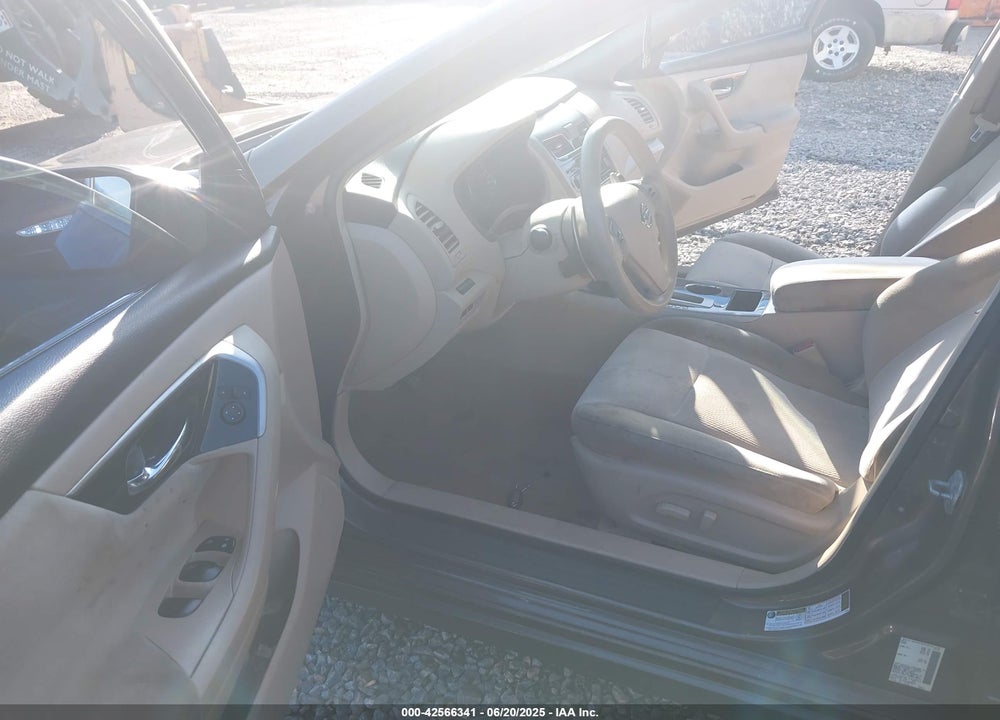 2013 NISSAN ALTIMA VIN: 1N4BL3AP2DC155852