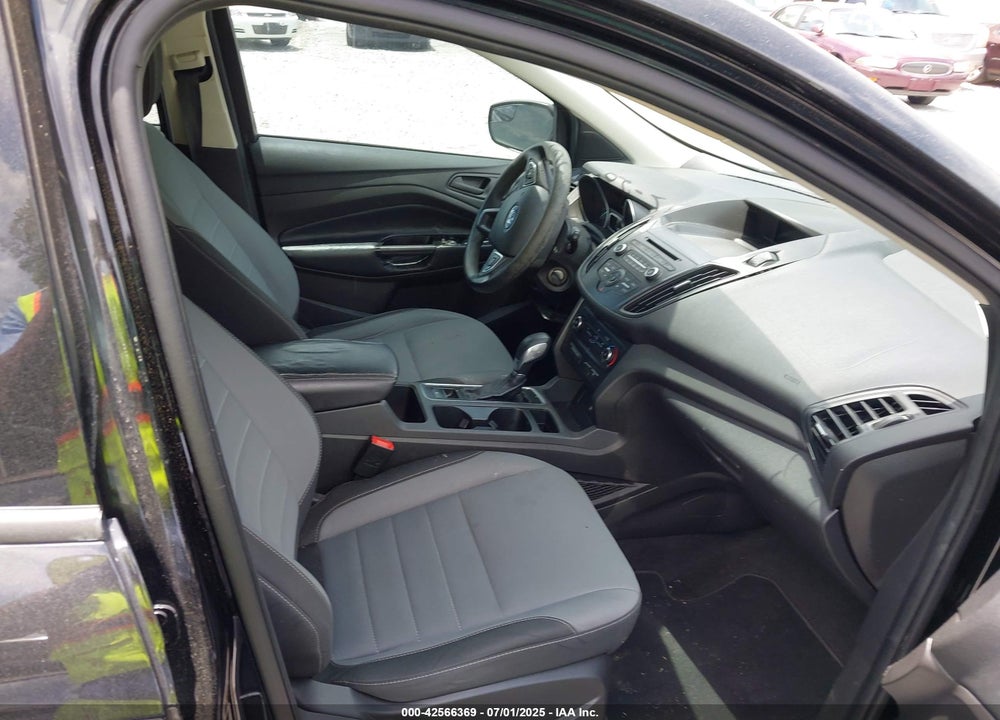 2017 FORD ESCAPE VIN: 1FMCU0F74HUC42876