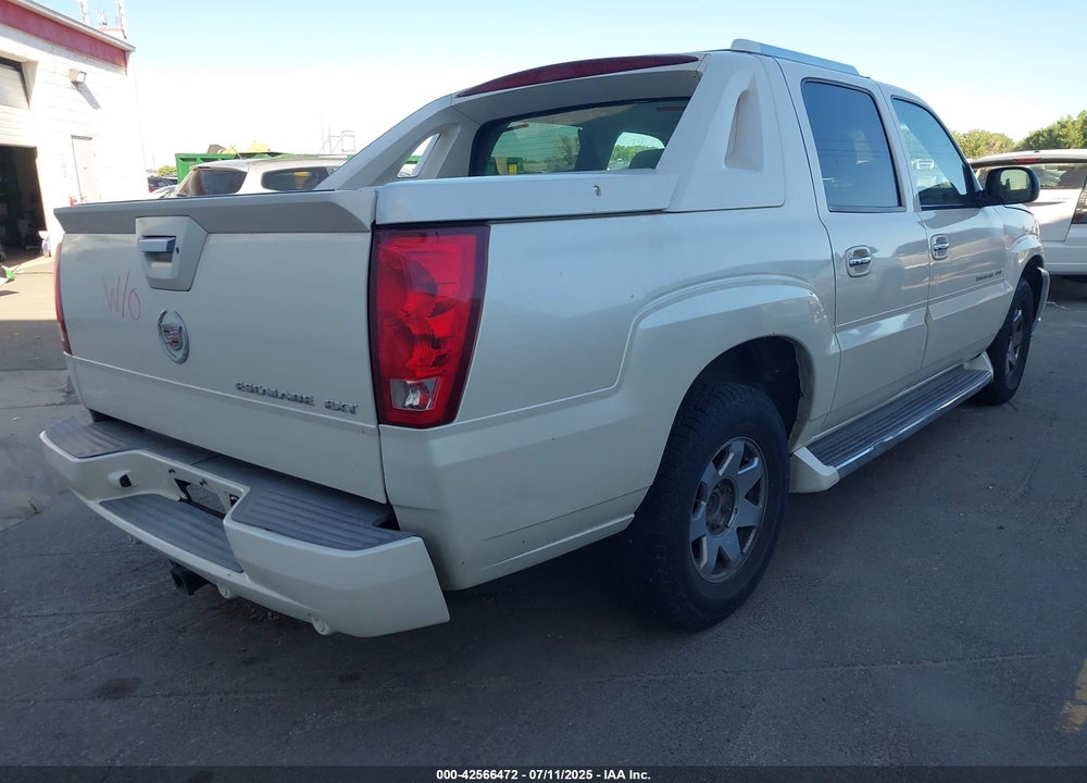 2002 CADILLAC ESCALADE EXT STANDARD VIN: 3GYEK63N92G238433