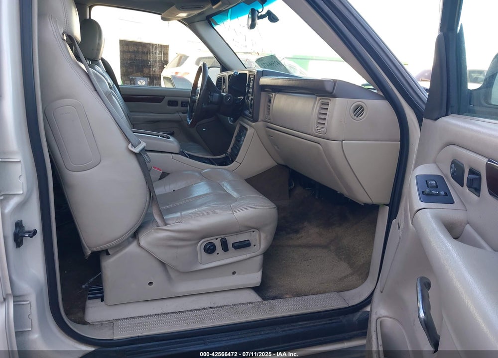 2002 CADILLAC ESCALADE EXT STANDARD VIN: 3GYEK63N92G238433