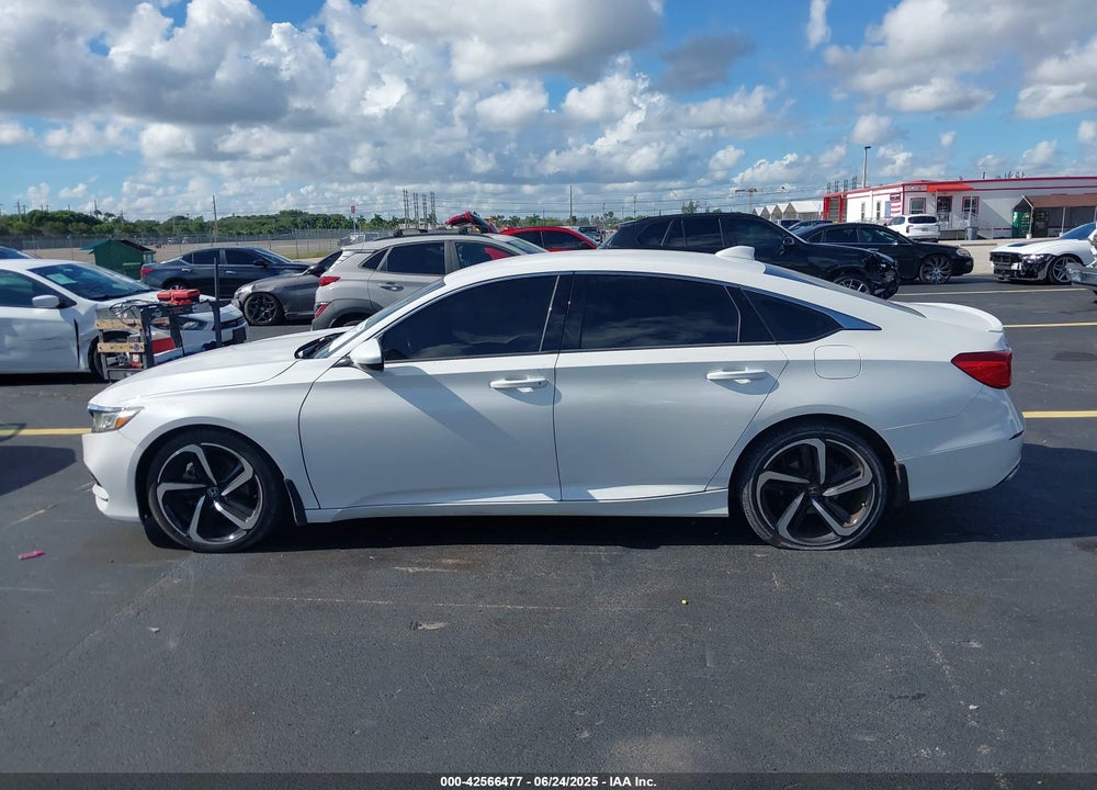 2019 HONDA ACCORD VIN: 1HGCV1F37KA130085