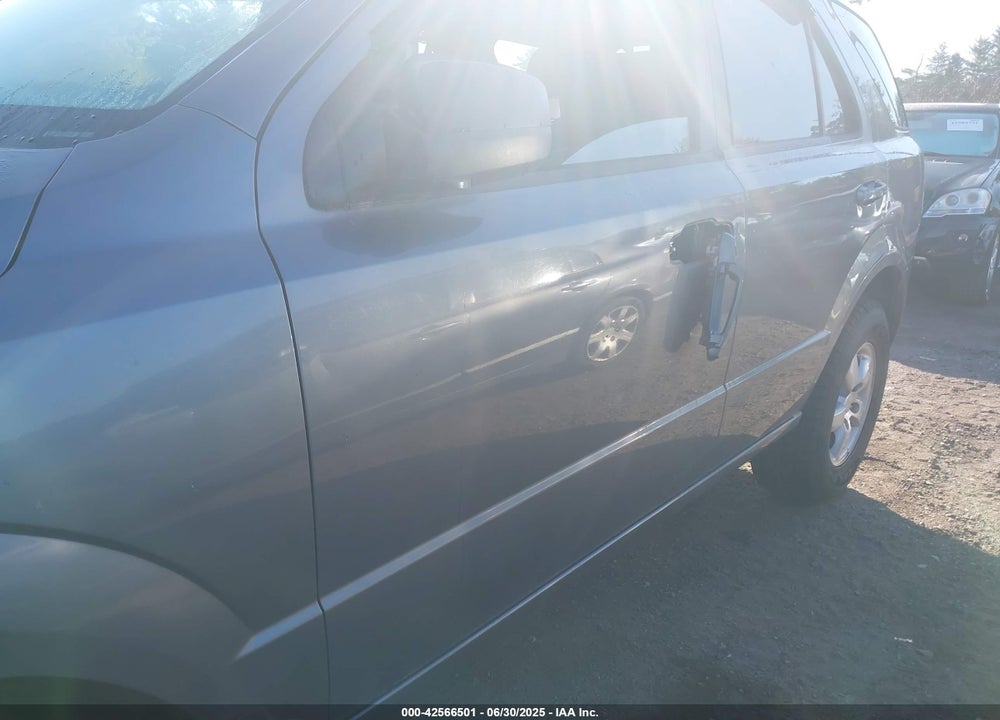 2008 KIA SORENTO VIN: KNDJD735885856265