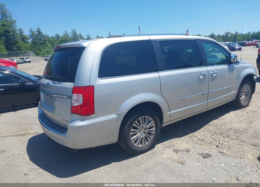 2011 CHRYSLER TOWN & COUNTRY LIMITED VIN: 2A4RR6DG3BR630346