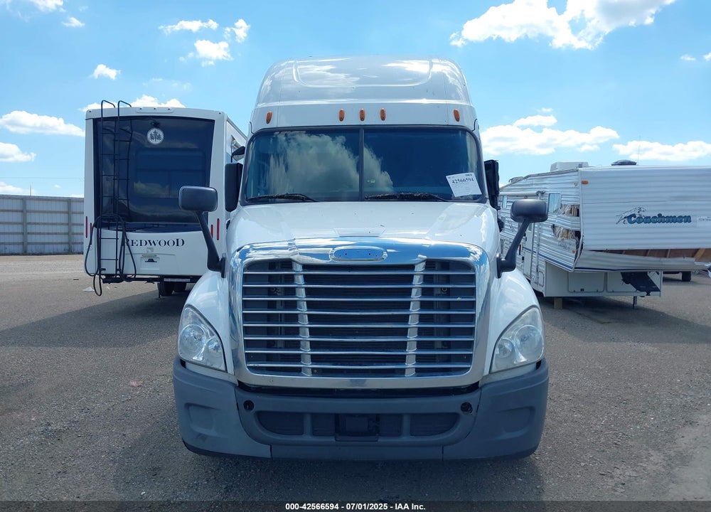 2016 FREIGHTLINER CASCADIA 125 VIN: 3AKJGLDR6GSGZ2025