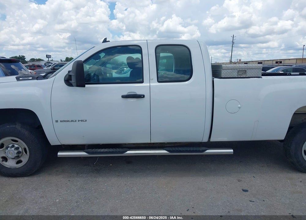 2009 CHEVROLET SILVERADO 2500HD VIN: 1GCHC49K79E156509
