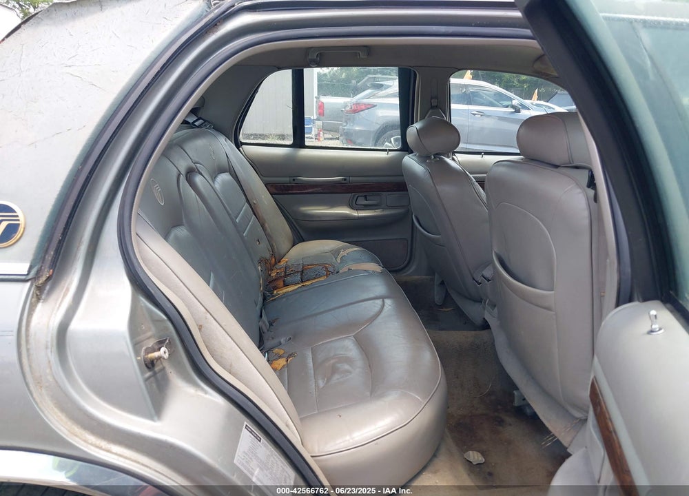 1998 MERCURY GRAND MARQUIS VIN: 2MEFM75WXWX700668