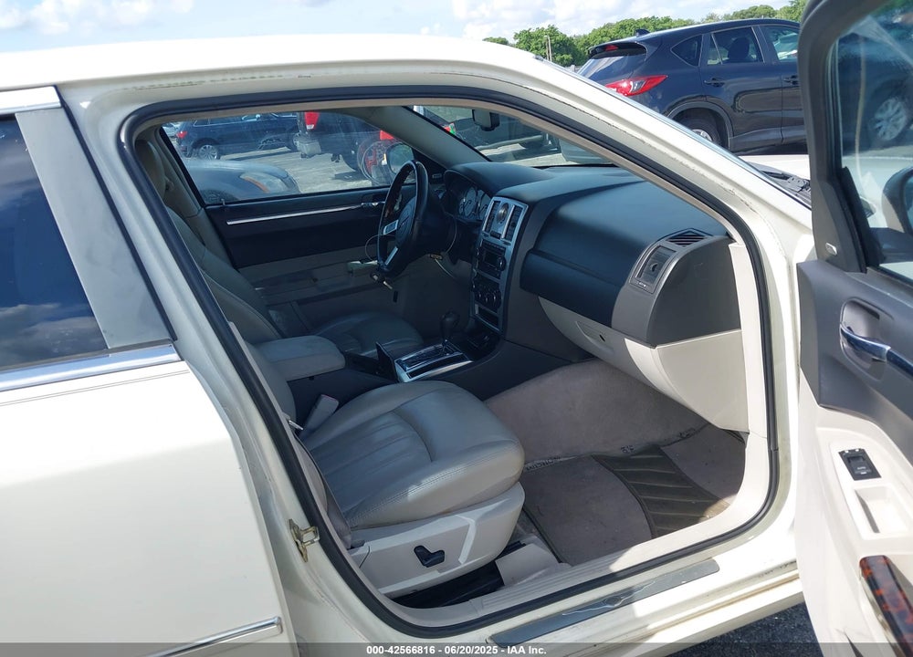 2007 CHRYSLER 300C VIN: 2C3KA63H17H662741