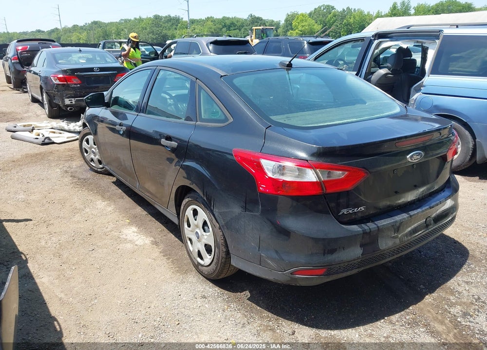 2013 FORD FOCUS VIN: 1FADP3E23DL231414
