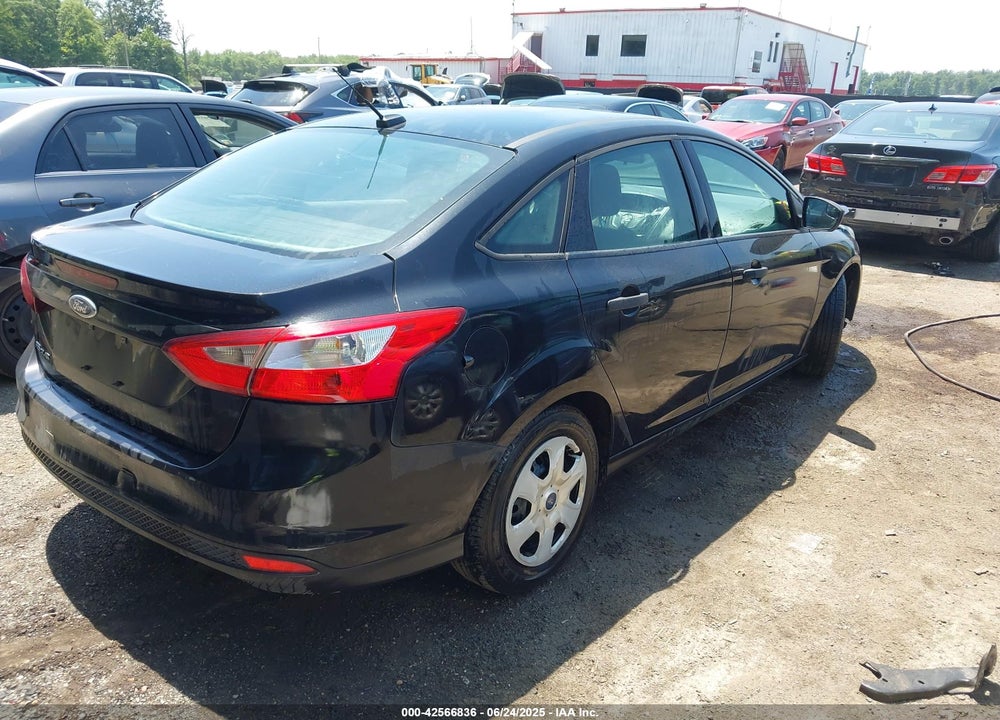 2013 FORD FOCUS VIN: 1FADP3E23DL231414