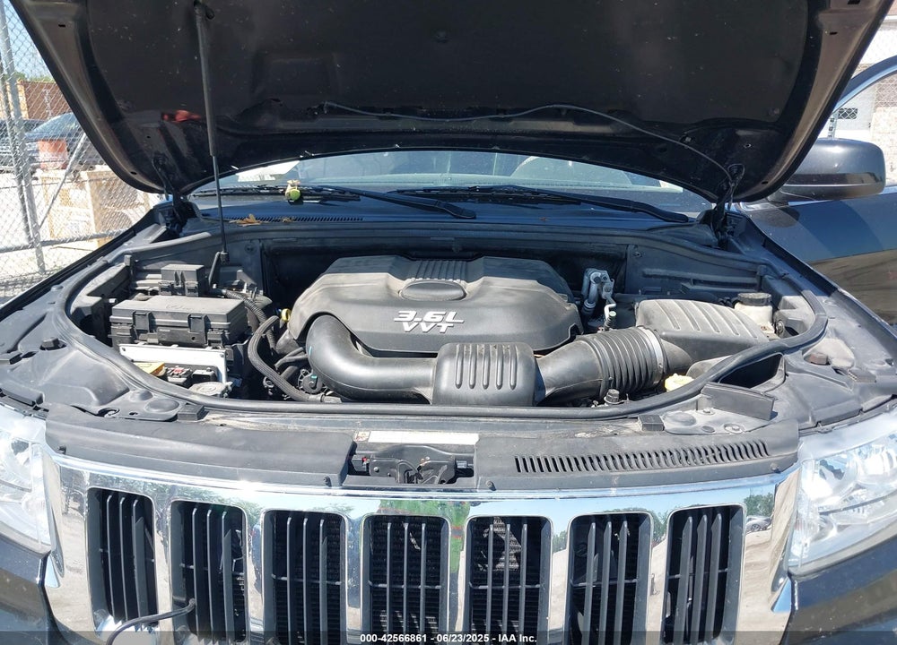 2013 JEEP GRAND CHEROKEE VIN: 1C4RJFAGXDC532623