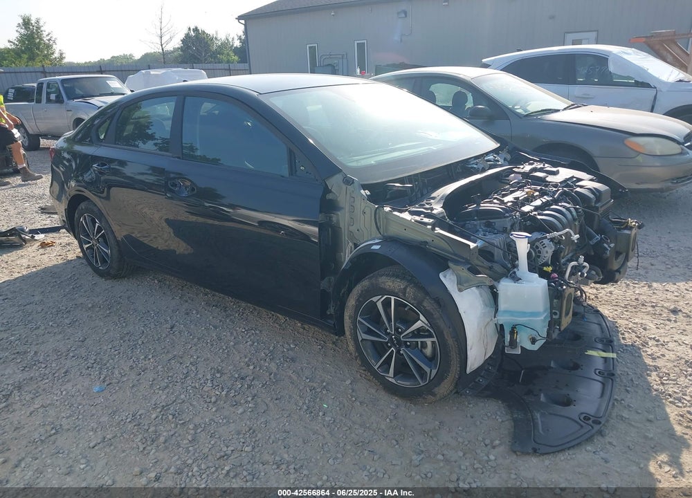 2024 KIA FORTE LXS VIN: 3KPF24AD1RE753814