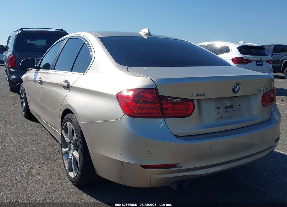 2015 BMW 3 SERIES VIN: WBA3B5G58FNS14880