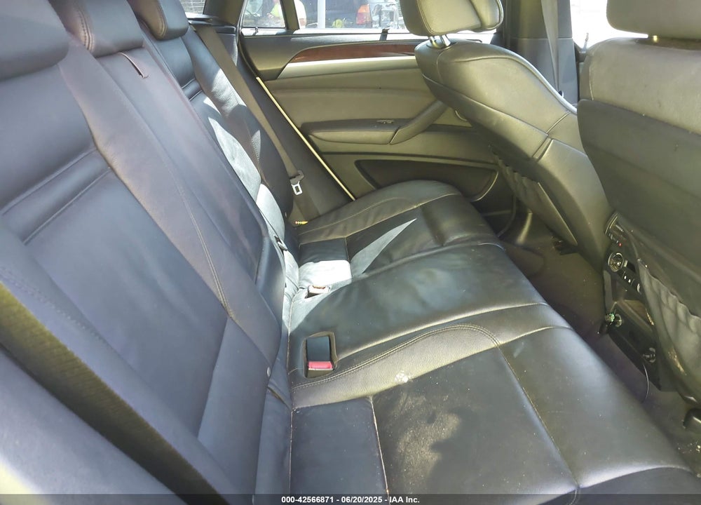2014 BMW X6 VIN: 5UXFG8C58EL593042