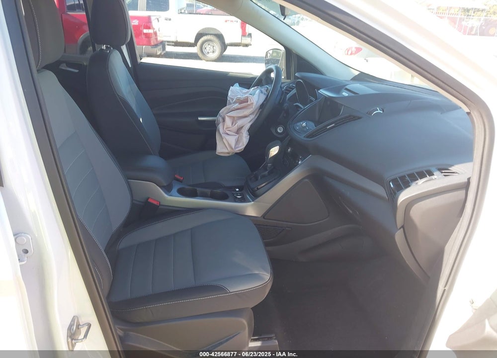 2016 FORD ESCAPE VIN: 1FMCU0GX5GUA65543