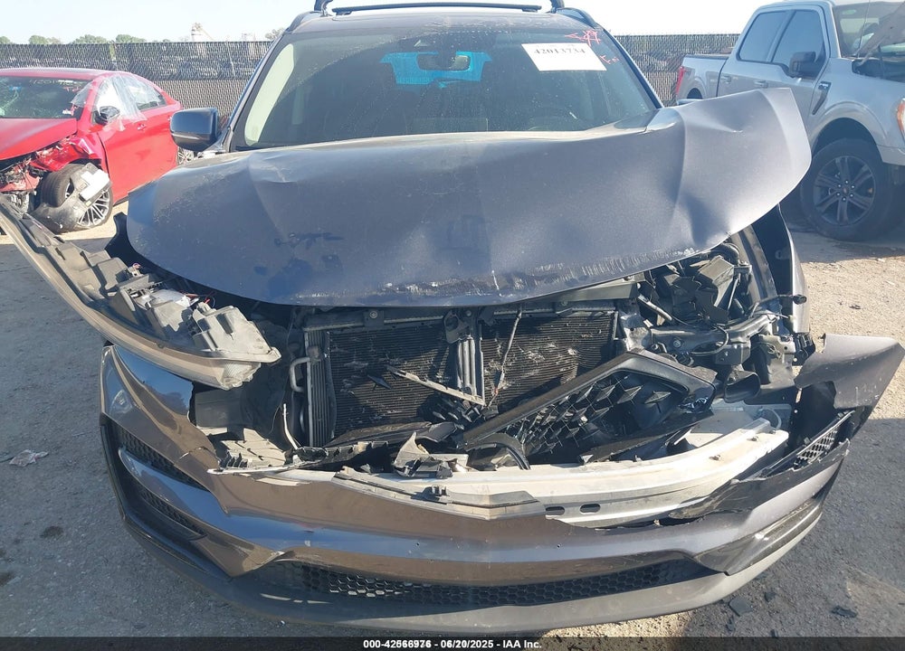 2019 ACURA RDX VIN: 5J8TC2H74KL038156
