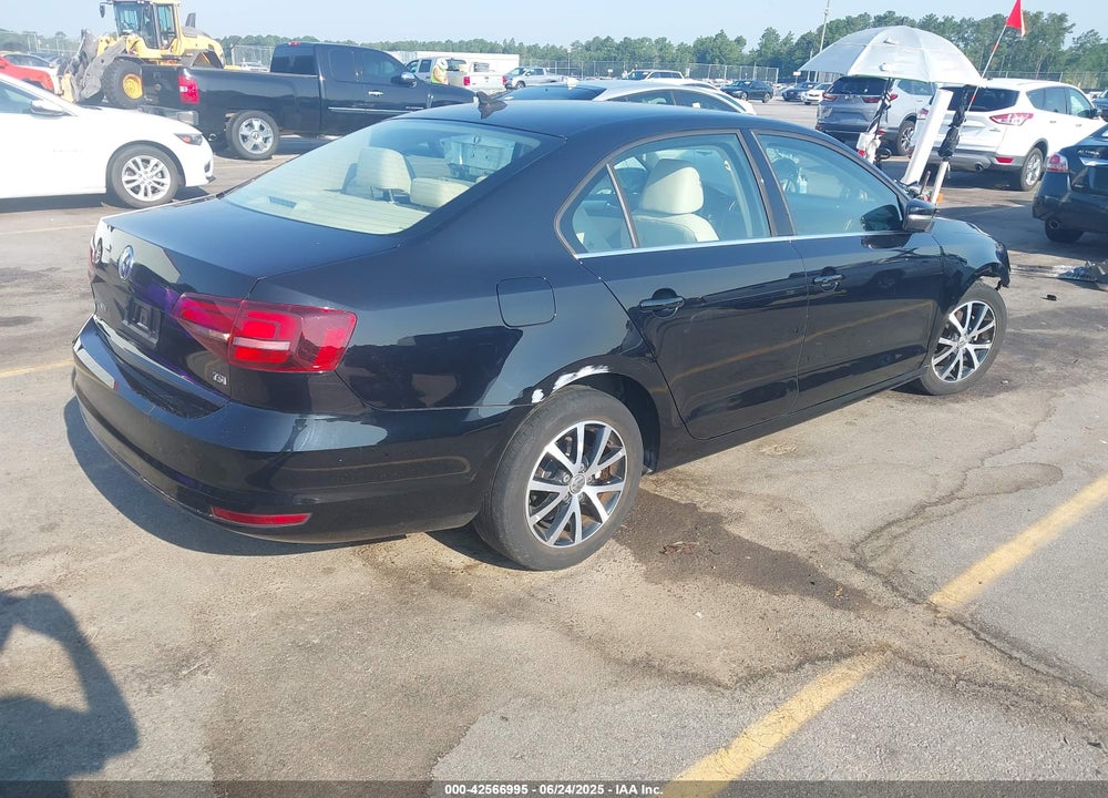 2017 VOLKSWAGEN JETTA VIN: 3VWDB7AJ7HM258579