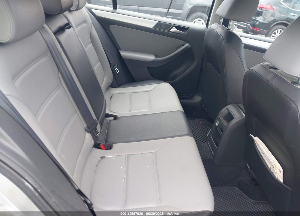 2014 VOLKSWAGEN JETTA HYBRID VIN: 3VW637AJ9EM284943