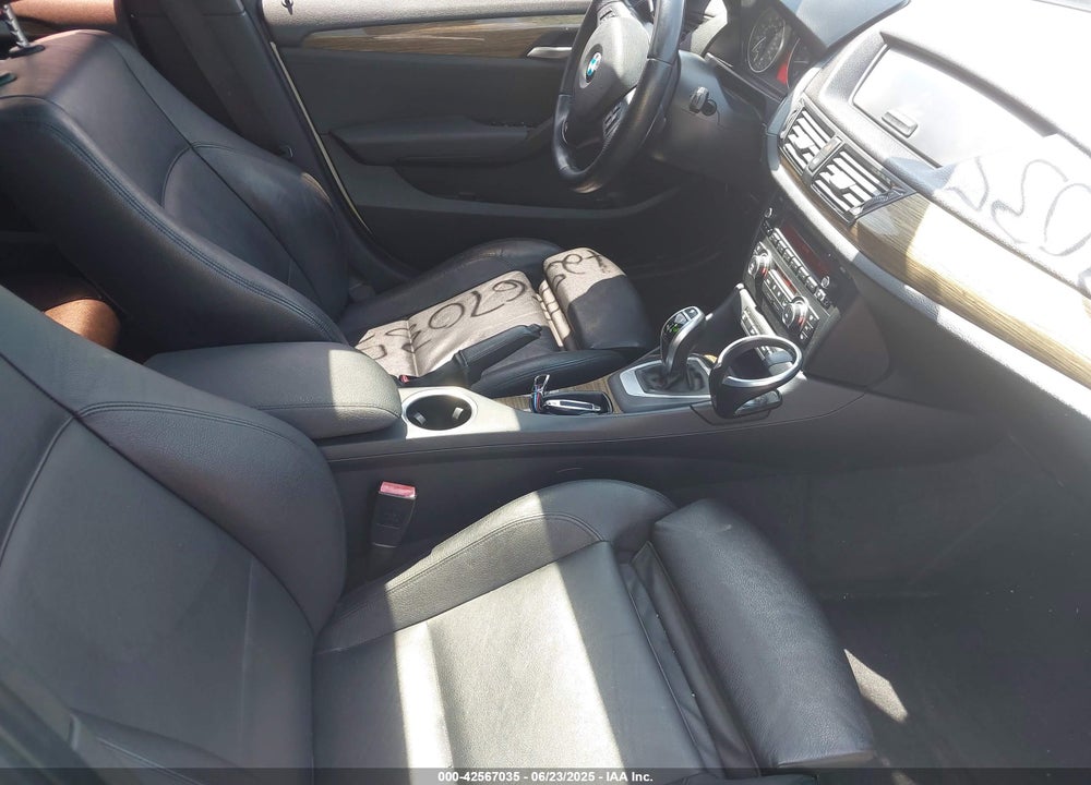 2013 BMW X1 VIN: WBAVM1C59DVW42195