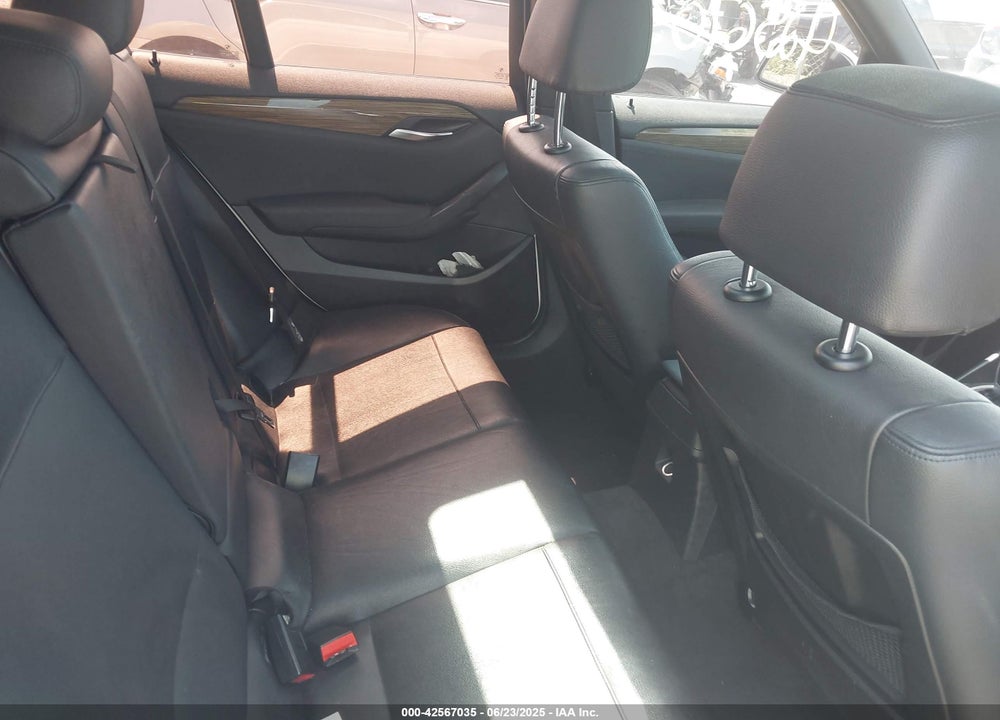 2013 BMW X1 VIN: WBAVM1C59DVW42195