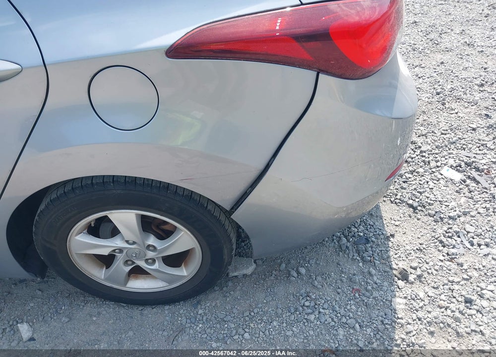 2015 HYUNDAI ELANTRA VIN: 5NPDH4AE6FH651107