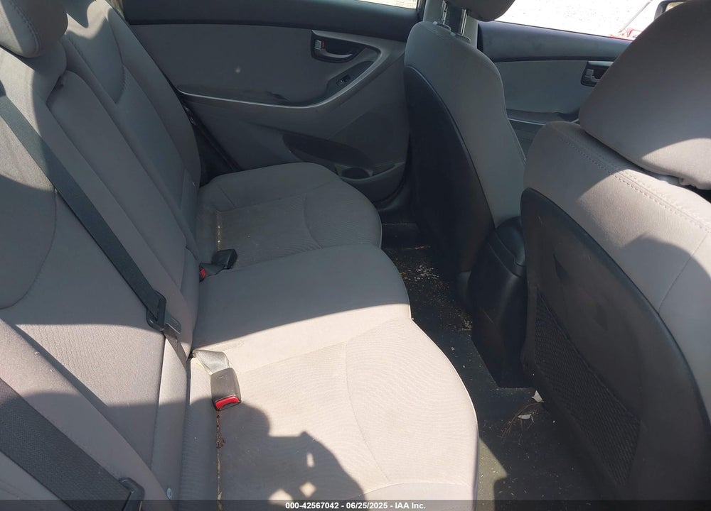 2015 HYUNDAI ELANTRA VIN: 5NPDH4AE6FH651107