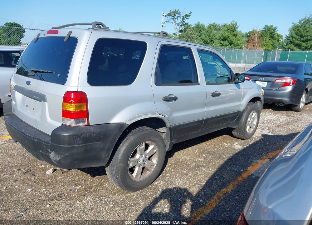 2005 FORD ESCAPE XLT VIN: 1FMYU03175DA18437