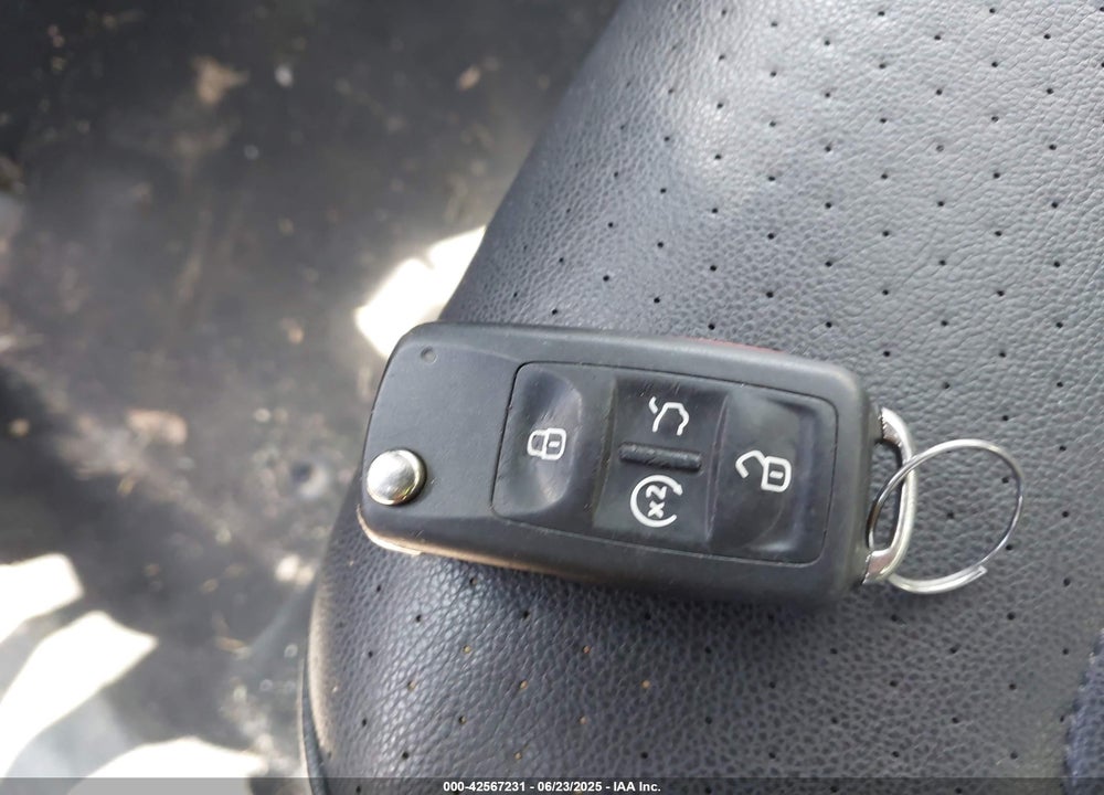 2021 VOLKSWAGEN PASSAT VIN: 1VWSA7A39MC000040