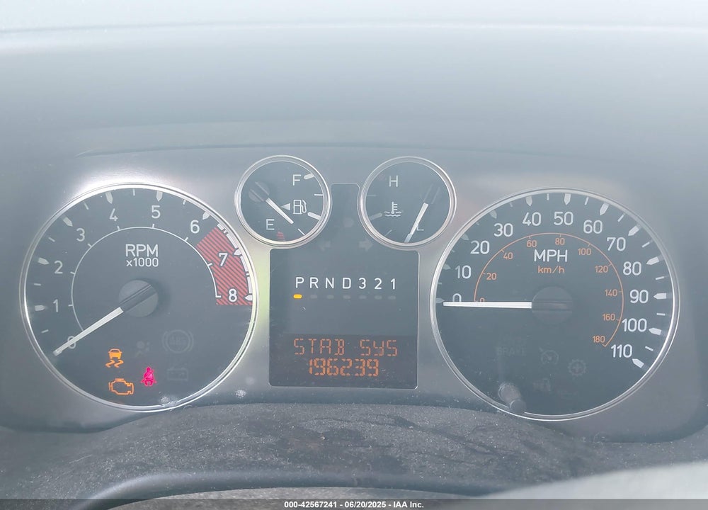 2007 HUMMER H3 SUV VIN: 5GTDN13E278192395