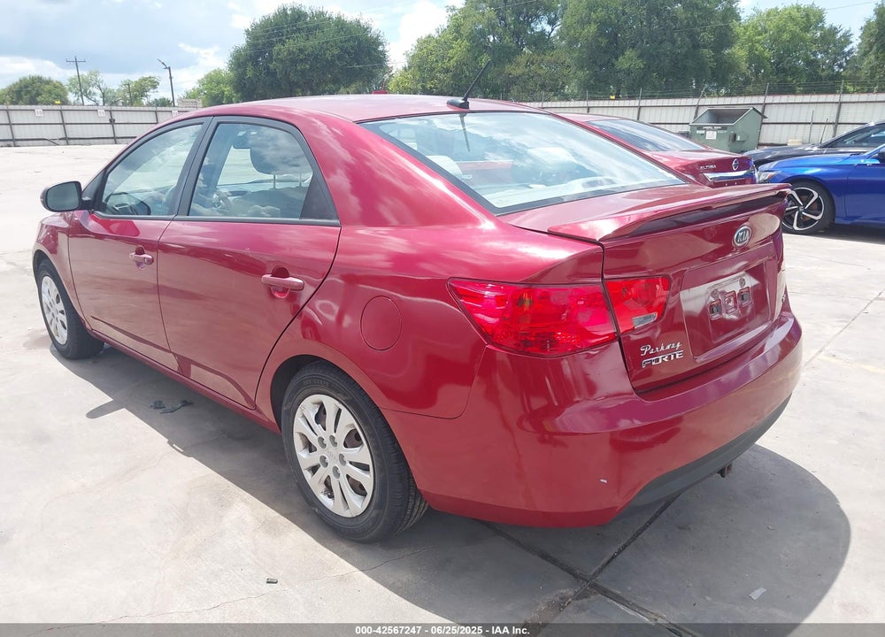 2011 KIA FORTE EX VIN: KNAFU4A2XB5354584